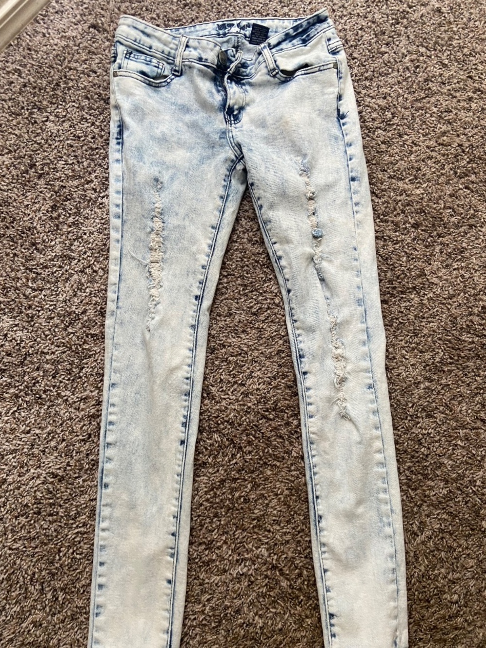 Acid Wash Distressed Skinny Jeans - Picture 2 of 5